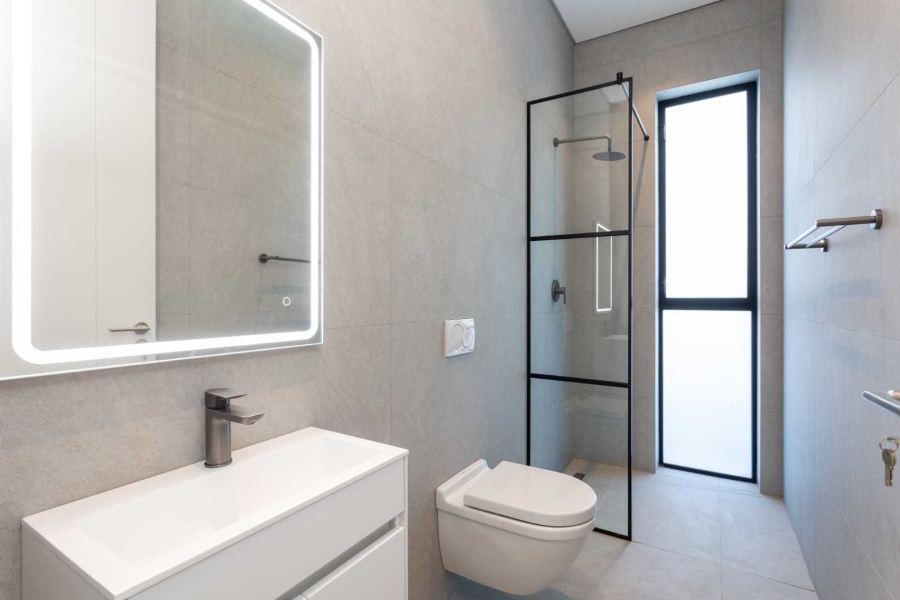 5 Bedroom Property for Sale in Val De Vie Estate Western Cape